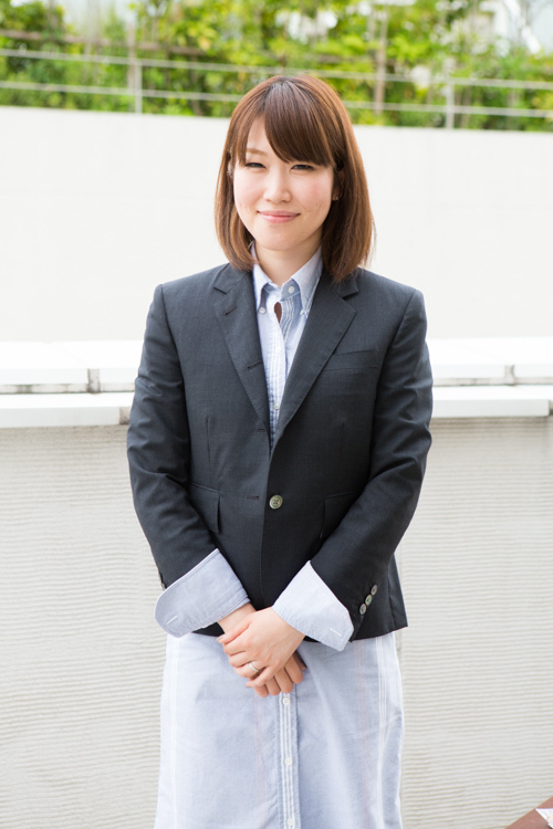 小林 夏子さん - トム ブラウン(THOM BROWNE)、ピエール アルディ(PIERRE HARDY)｜青山・表参道ストリートスナップ - 写真2