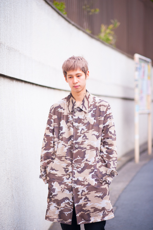 山口 裕二さん - コム デ ギャルソン(COMME des GARÇONS)、ニューバランス(New Balance)｜原宿ストリートスナップ - 写真4